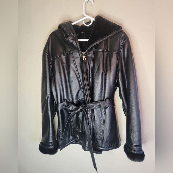 Geniveive Belted Wilson's Leather fur lined hooded leather coat, zipup sz L - Picture 2 of 9